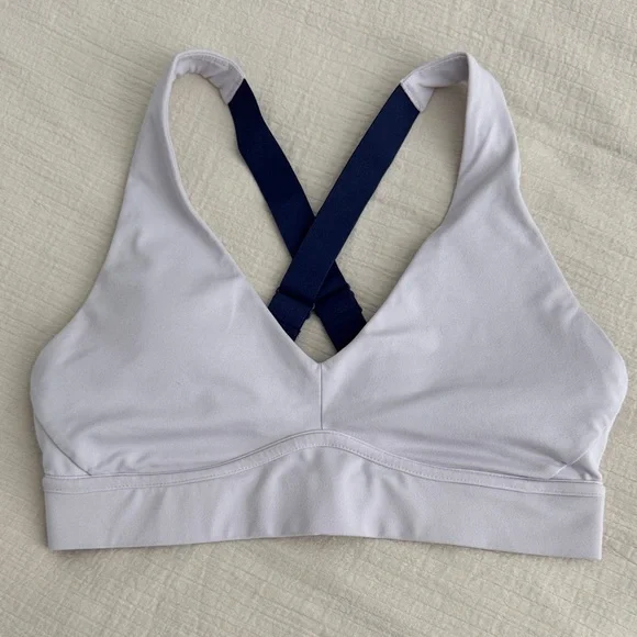 Fabletics Black Long Sleeve Performance Top & Sport Bra Bundle - Picture 3 of 4